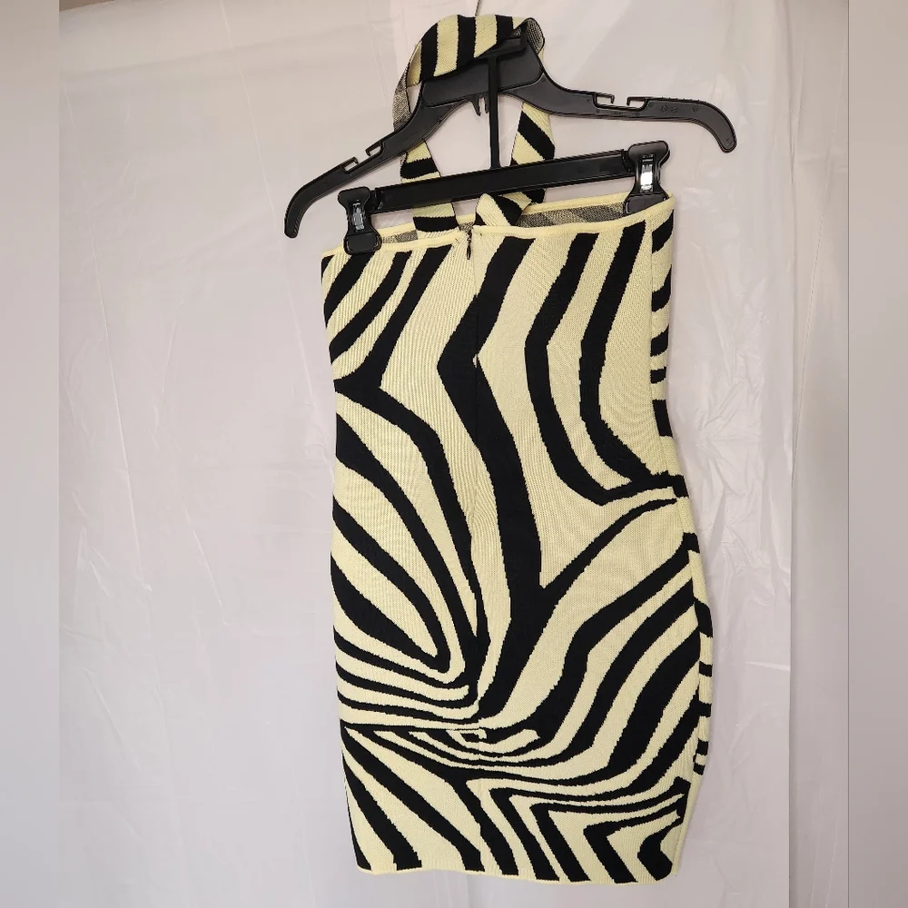 Zebra Print Bodycon Mini Dress w/ Choker Neck - Picture 13 of 13